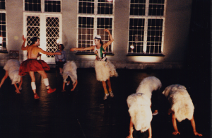1987 - MOLI&Egrave;RE MEETS LOUIS IN LOUISIANA, M&uuml;nchner Stadtmuseum Hof, (R Behling, K Bildstein, hinten Annemarie Kunzmann) &copy;FTM