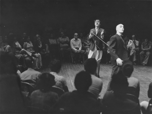 1976 - AFTER BRECHT, Caracas Festival, Abstecher nach Maracay, Venezuela (Kurt Bildstein, Colin Gilder)&copy;FTM