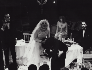 1975 - 2 Kleinb&uuml;rgerhochzeit, Brecht W&ouml;rthstr 9 (Bildstein, Schmid, Peschek, V&ouml;lger)&copy;Wolfgang Giesche