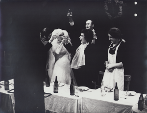 1975 - 2 Kleinb&uuml;rgerhochzeit, Brecht W&ouml;rthstr 9 (V&ouml;lger, Schmid, Ifland, Bildstein, Christoph Wolf)&copy;FTM