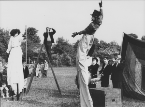 1980 - Dorffest, Ankunft der Prozession (Siegi Maschek, George Froscher, Kurt Bildstein, Franz Lenniger, Reinhold Behling, Wolfgang Tietze) &copy;Giesche