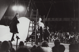 1980 - ZEIT F&Uuml;RS PARADIES - Cirkus-Atlas, Theaterfestival M&uuml;nchen (Kurt Bildstein, Franz Lenniger, Wolfgang Tietze, Rolf Kassalitzki) &copy;FTM